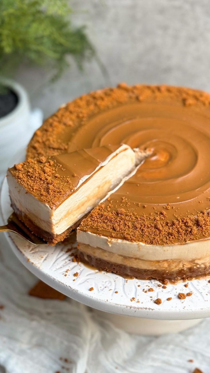 No Bake Biscoff Caramel Cheesecake