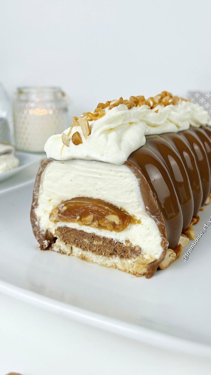 Sundae-style Caramel Log