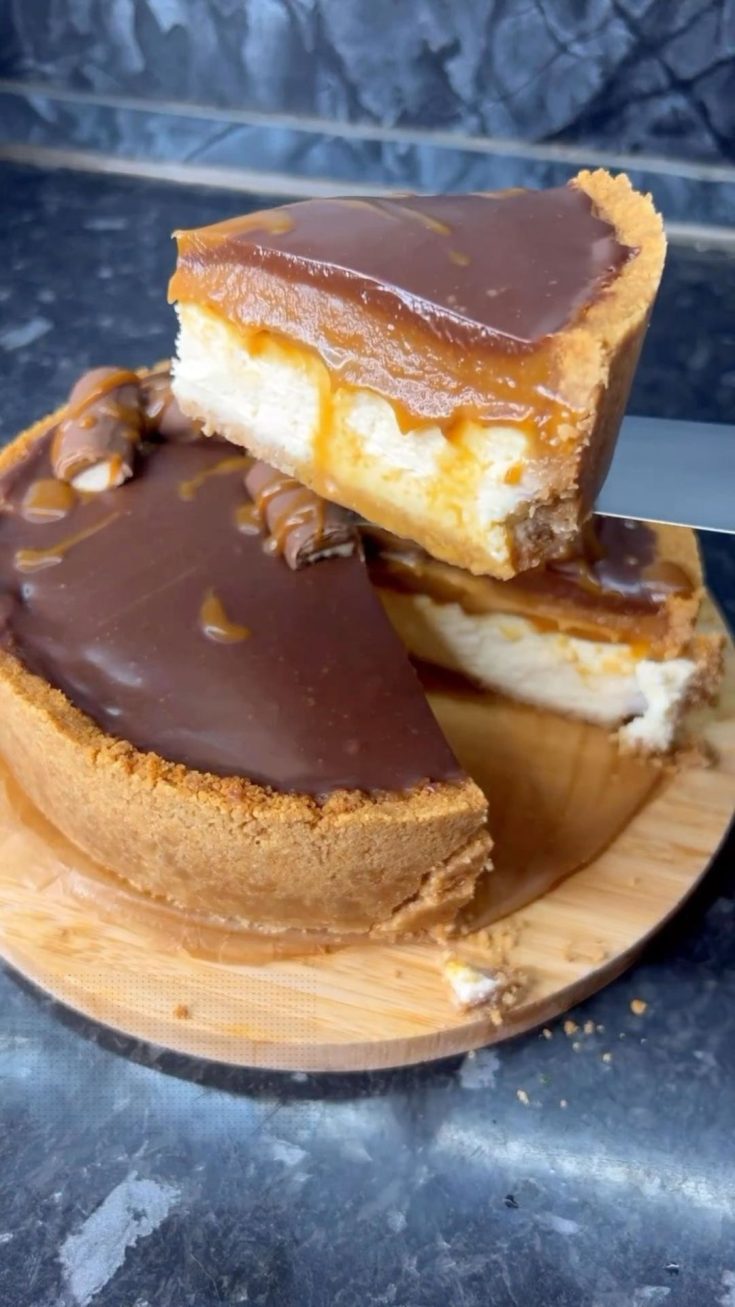 Salted Caramel Twix Cheesecake