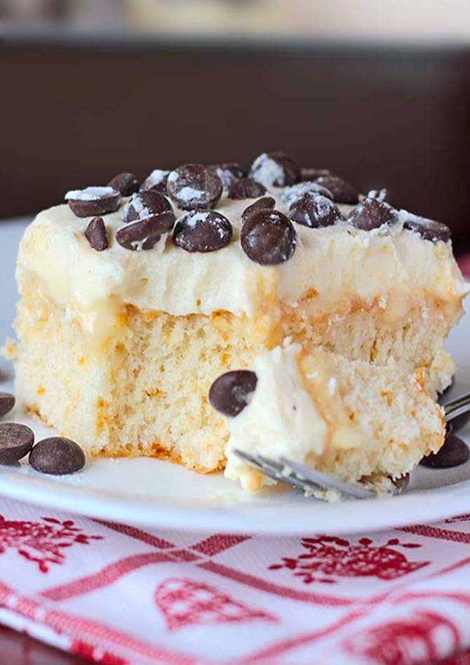 Easy Cannoli Poke Cake Maria's Kitchen