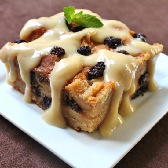 Delicious Bread Pudding with Vanilla Sauce - Maria's Kitchen