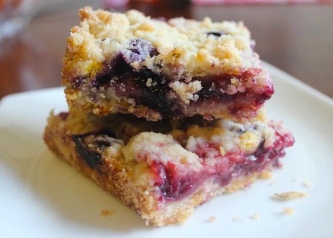 Easy Blueberry Crumb Bars - Maria's Kitchen