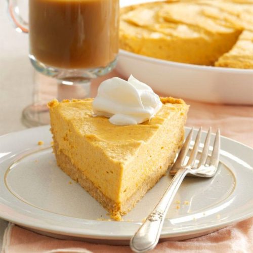 Delicious Marshmallow Pumpkin Pie - Maria's Kitchen