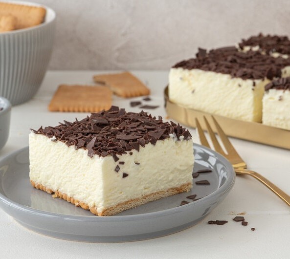 Creamy And Delicious Mousse Cake_new