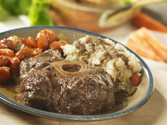 Beef Shin with Mashed Potatoes and Carrots