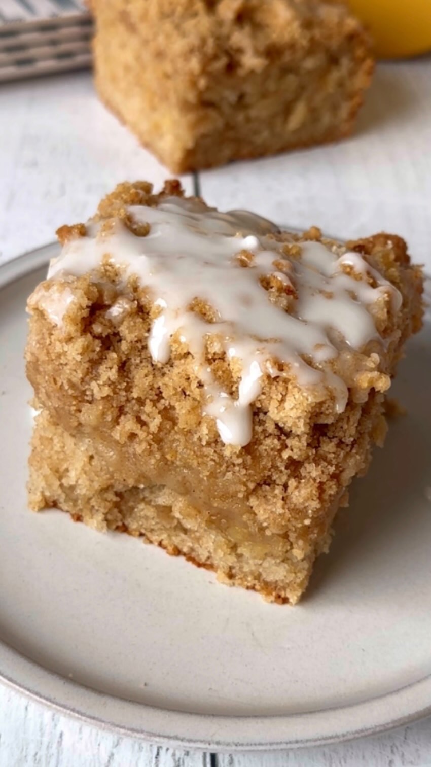 Banana Cinnamon Crumb Cake