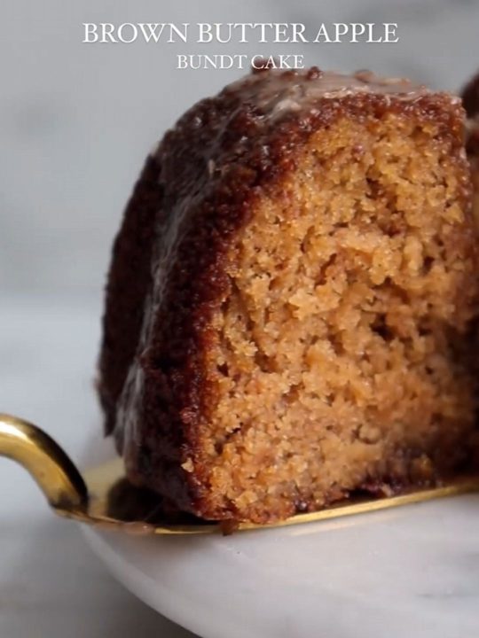 Caramel Apple Upside Down Bundt Cake - Maria's Mixing Bowl