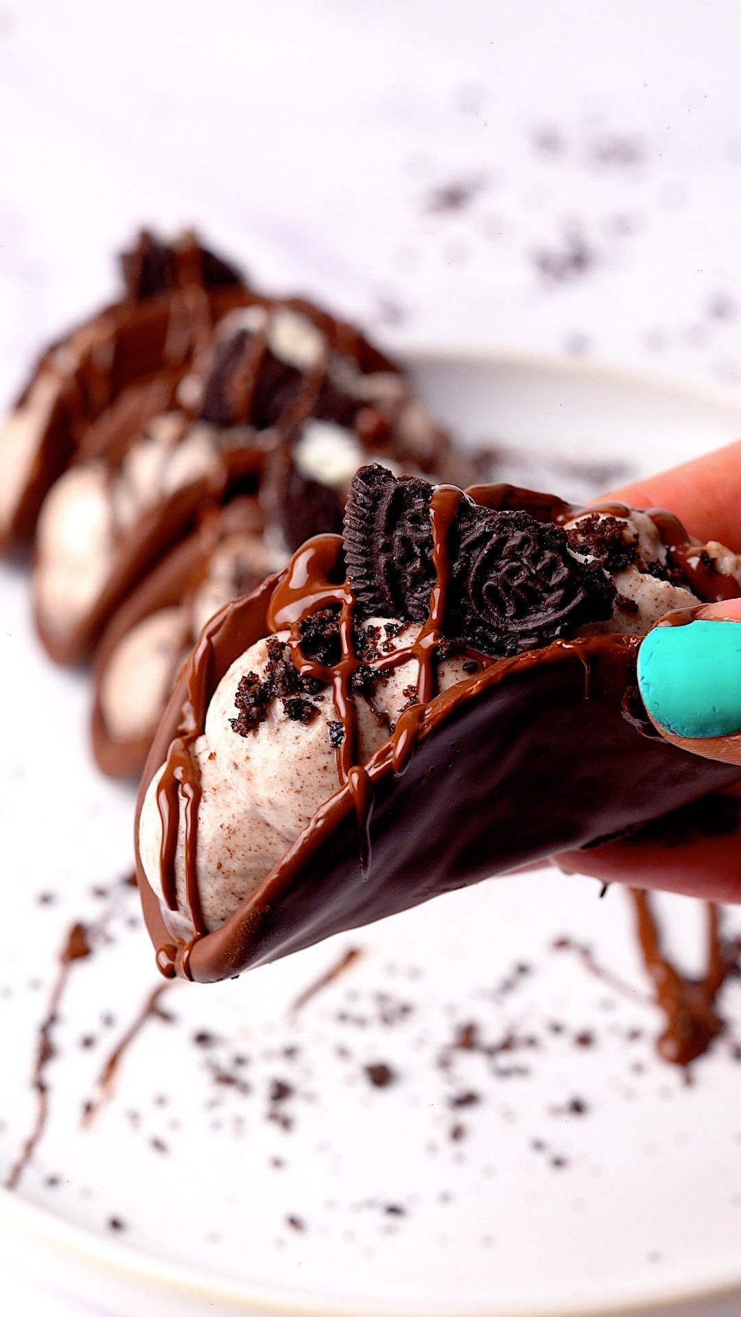 Chocolate Covered Oreo Tacos 