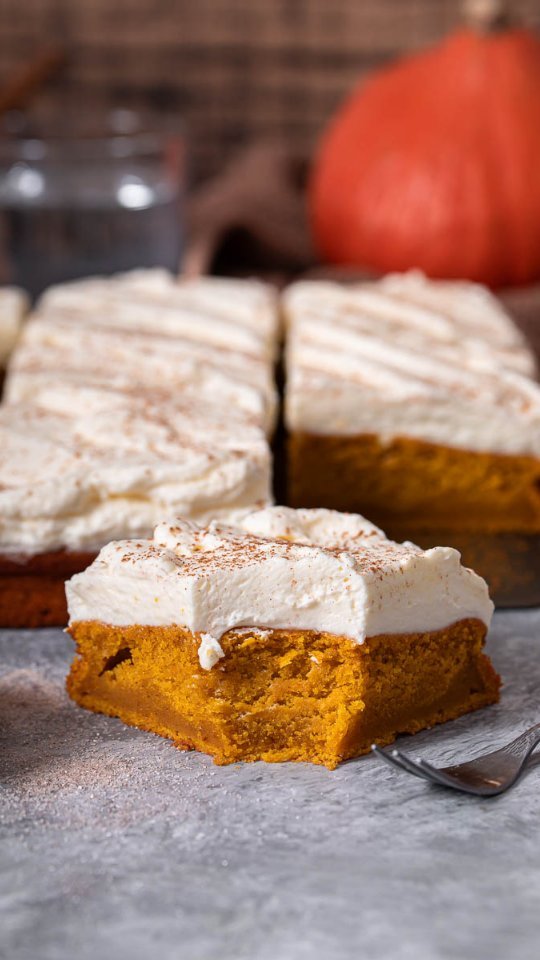 Creamy Pumpkin Cake