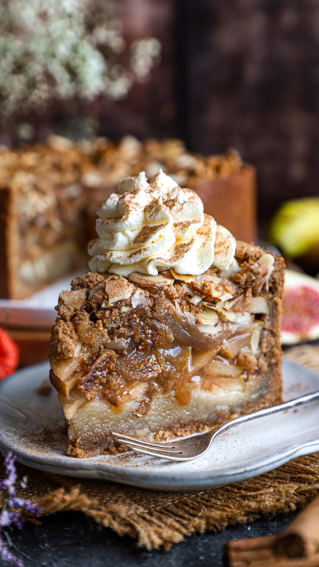 Pear Crumble Cake